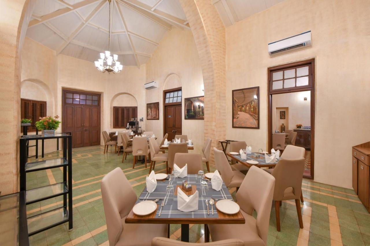 Hotel Arova Woods Zinc Journey By The Fern, Lonavala Esterno foto
